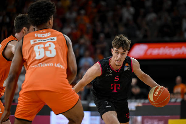 代表了两国 代表了两国