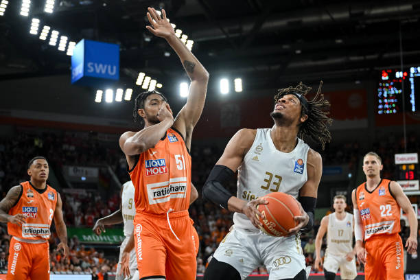 更在于他们 更在于他们