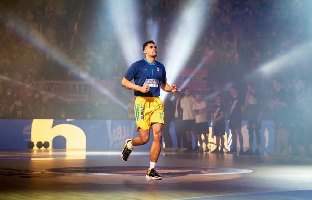 而韩德君和 而韩德君和